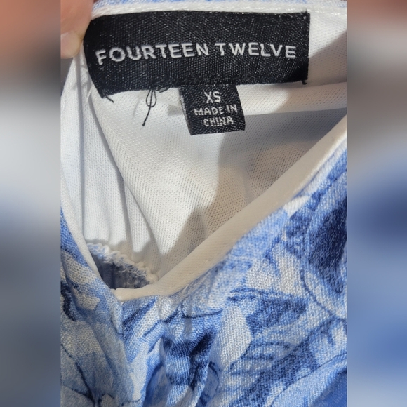 Floral Cut Out Maxi Dress Size XS - Picture 2 of 4